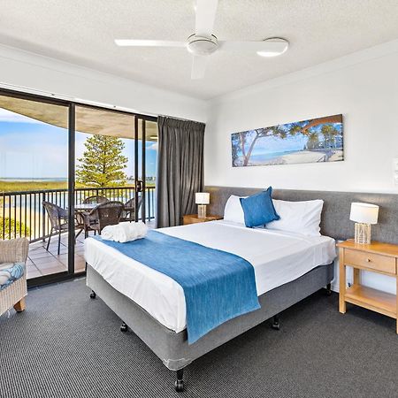 Belaire Place Motel Apartments Caloundra Esterno foto