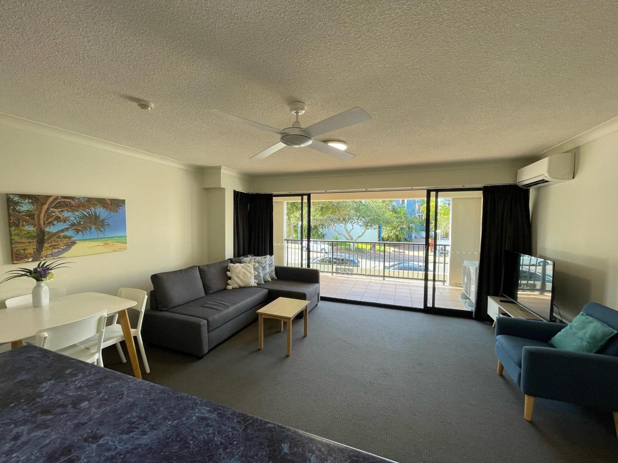 Belaire Place Motel Apartments Caloundra Esterno foto
