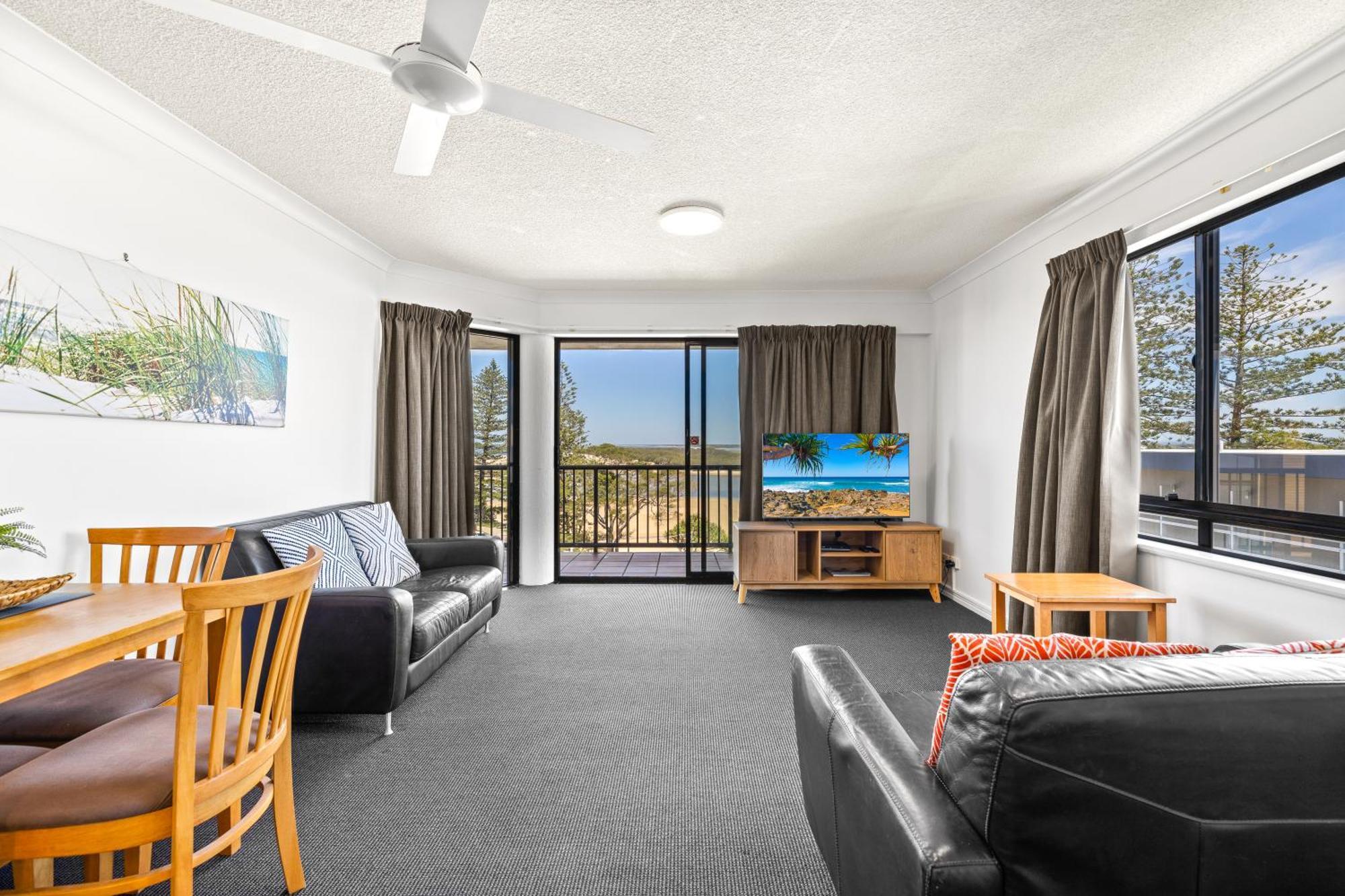 Belaire Place Motel Apartments Caloundra Esterno foto