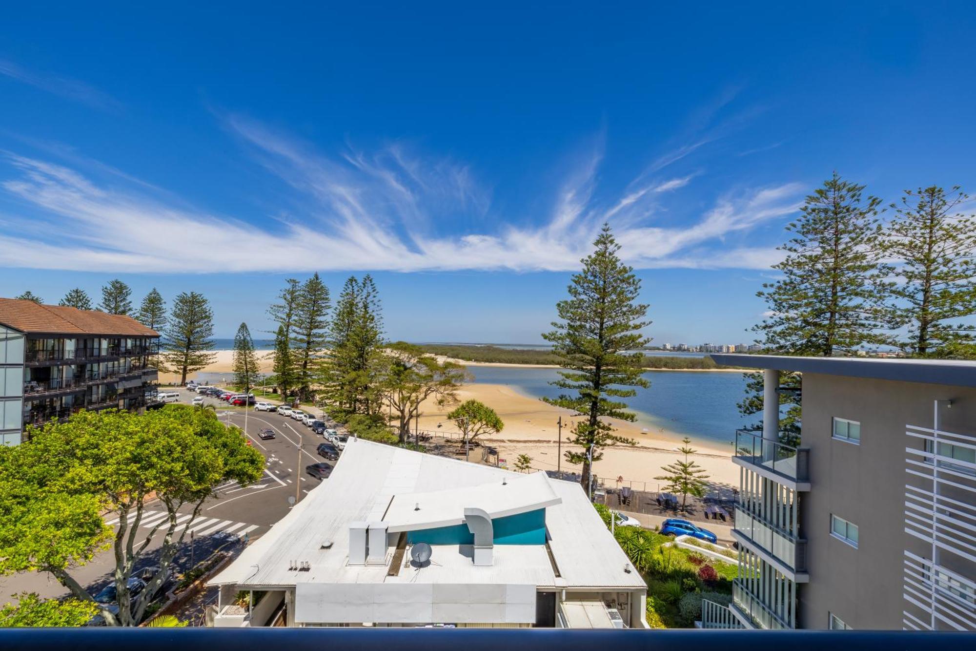 Belaire Place Motel Apartments Caloundra Esterno foto