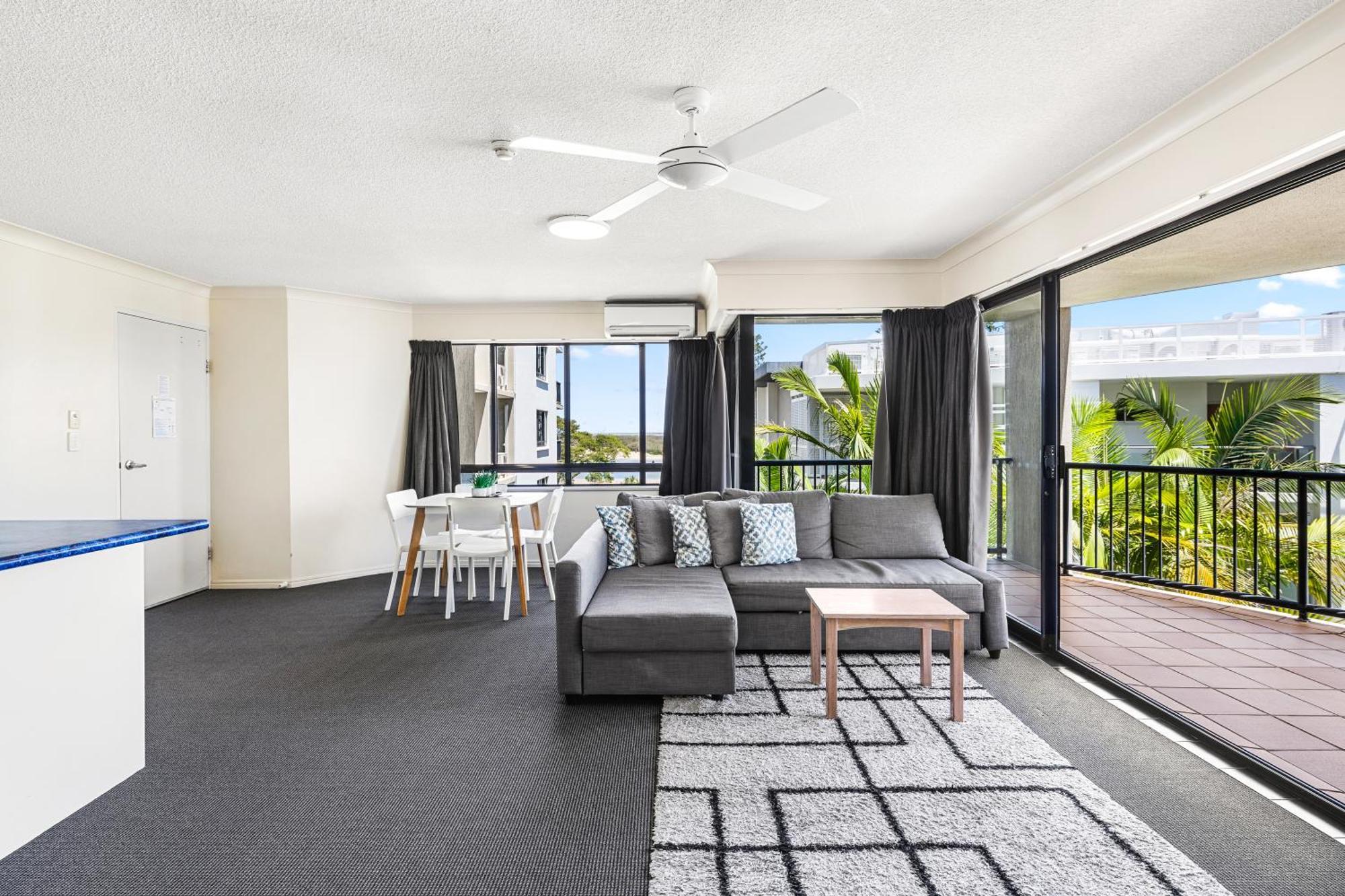 Belaire Place Motel Apartments Caloundra Esterno foto