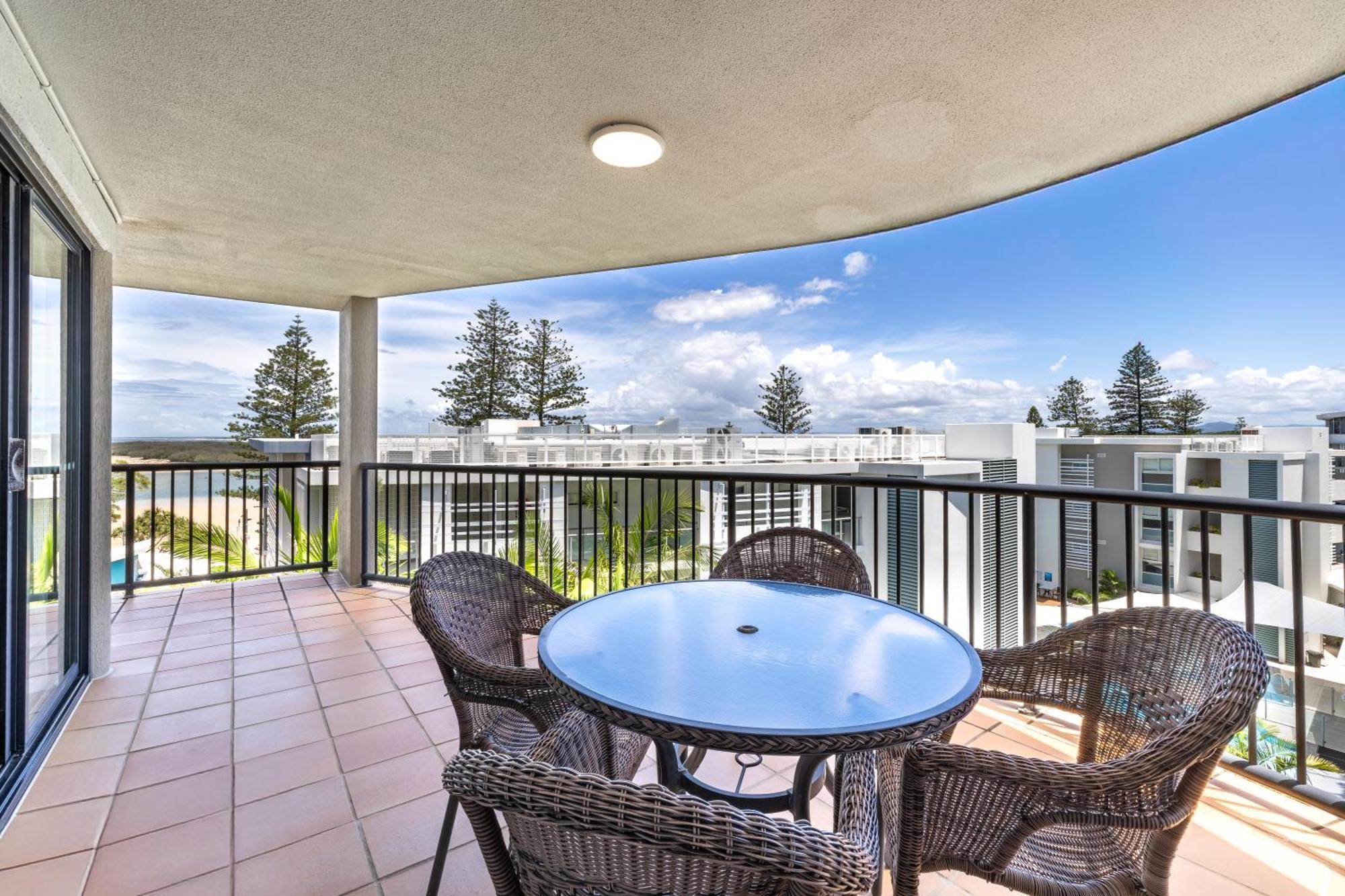Belaire Place Motel Apartments Caloundra Esterno foto