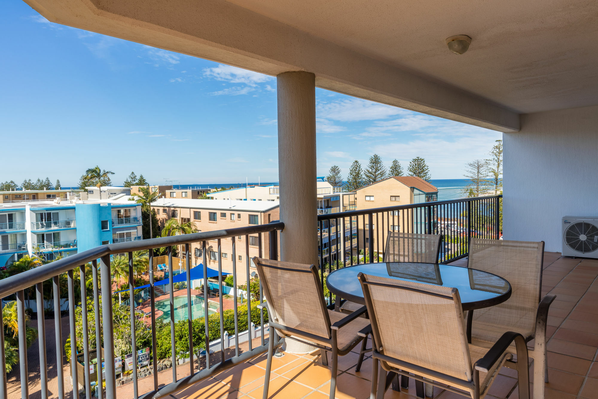 Belaire Place Motel Apartments Caloundra Esterno foto